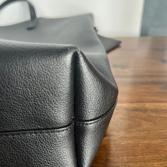 Saint Laurent Shopping Tote - Picture 7 of 15